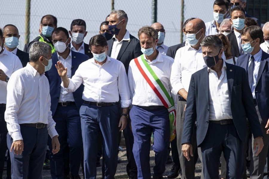 Ιταλία: Στην κηδεία του 21χρονου Willy, θύμα ρατσιστικής βίας, ο πρωθυπουργός Conte