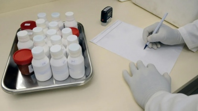 Self test για τον καρκίνο: Ποιοι θα το πάρουν δωρεάν στα φαρμακεία