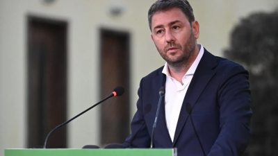 «Βουίζει» ο ξένος Τύπος για την υπόθεση Ανδρουλάκη - Politico: «Σκάνδαλο παρακολούθησης τηλεφώνου»