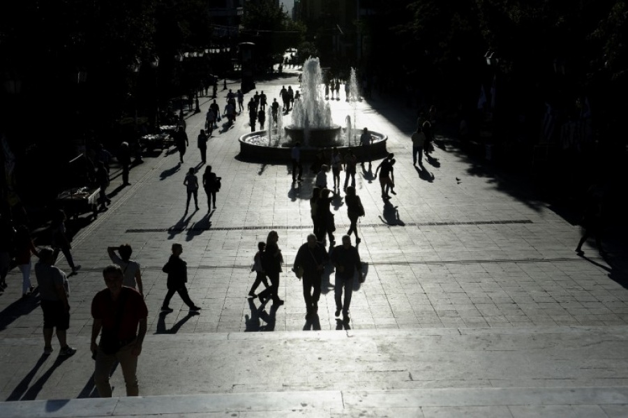 Έρευνα: Κατά 355.000 κατοίκους μειώθηκε ο πληθυσμός της Ελλάδας μεταξύ 2008 και 2017
