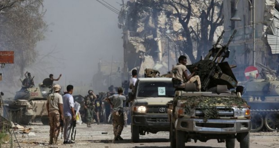 Λιβύη: Χιλιάδες εγκαταλείπουν την Τρίπολη - Σφοδρές μάχες μεταξύ των δυνάμεων του Haftar και της αναγνωρισμένης κυβέρνησης