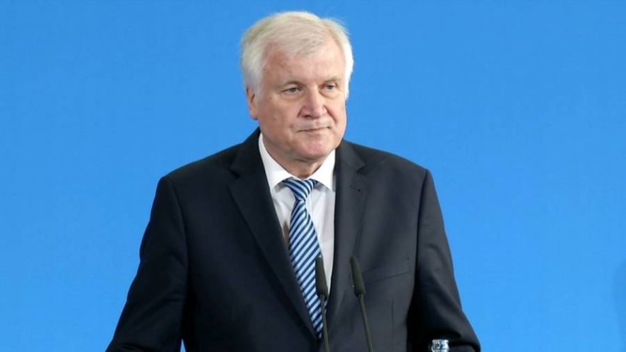 Διαψεύδει η Γερμανία, πως προγραμματίζει πτήσεις μεταφοράς μεταναστών στην Ιταλία