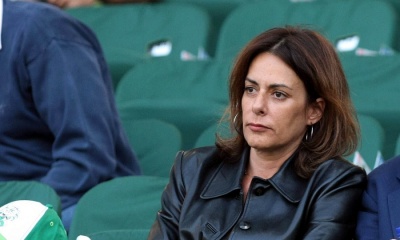 Πλήθος κόσμου αποχαιρέτησε τη Ρίκα Βαγιάνη στο κοιμητήριο της Νέας Ερυθραίας