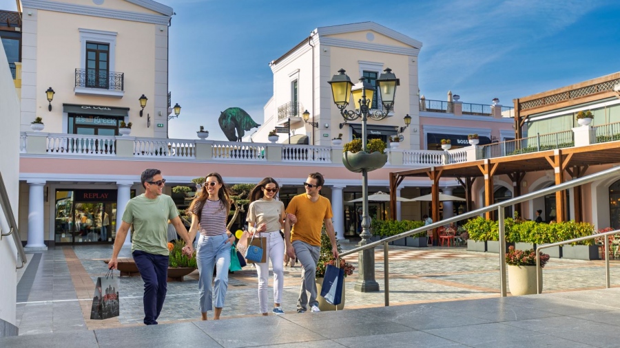Summer Offers στο Designer Outlet Athens