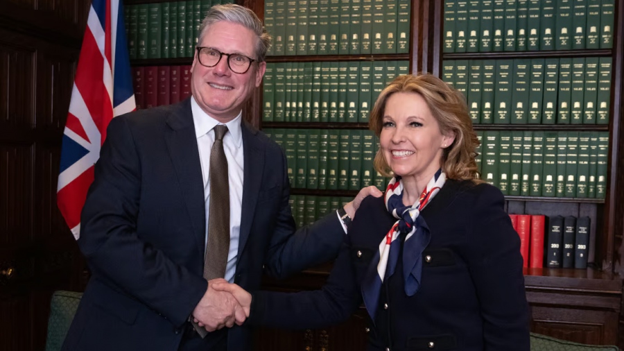 Μεταγραφές γίνονται και στη ... Μεγάλη Βρετανία -  Βουλευτής των Συντηρητικών αυτομόλησε στο Εργατικό Κόμμα