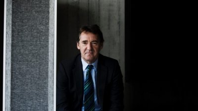 Jim O’Neill (Παν. Manchester): Το δολάριο δεν θα παραμείνει αιωνίως το ισχυρότερο νόμισμα της υφηλίου