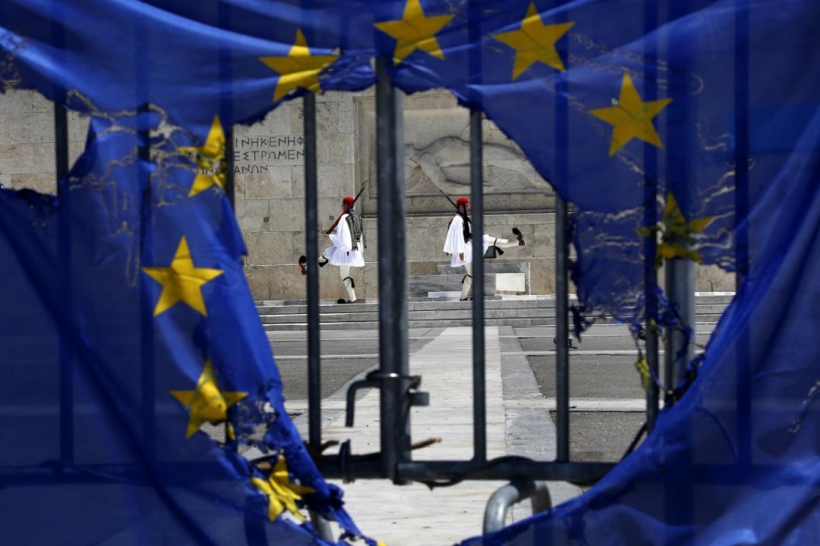 Σε σκληρή γραμμή το Ευρωπαϊκό Δημοσιονομικό Συμβούλιο: Η μείωση του χρέους δεν αρκεί, οι αριθμοί «παραπλανούν»