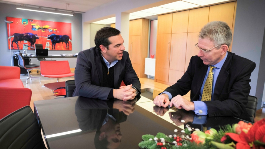 Συνάντηση Τσίπρα με Pyatt (πρέσβης ΗΠΑ) - Η διαφωνία του ΣΥΡΙΖΑ για την αναθεώρηση της αμυντικής συμφωνίας
