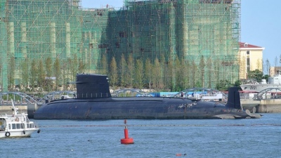 Ασταμάτητο: Η Κίνα κατασκευάζει πλοίο-φάντασμα - Μπορεί να βουτήξει κάτω από το νερό και να επιτεθεί από το πουθενά