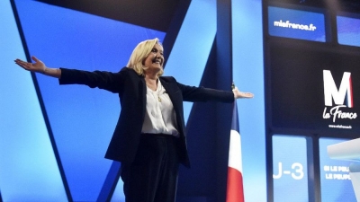 Γαλλία: Γιατί η αγορά χρέους δεν φοβάται πλέον το σενάριο εκλογής της Le Pen στην προεδρία –  Τα σενάρια και οι αποδόσεις των ομολόγων