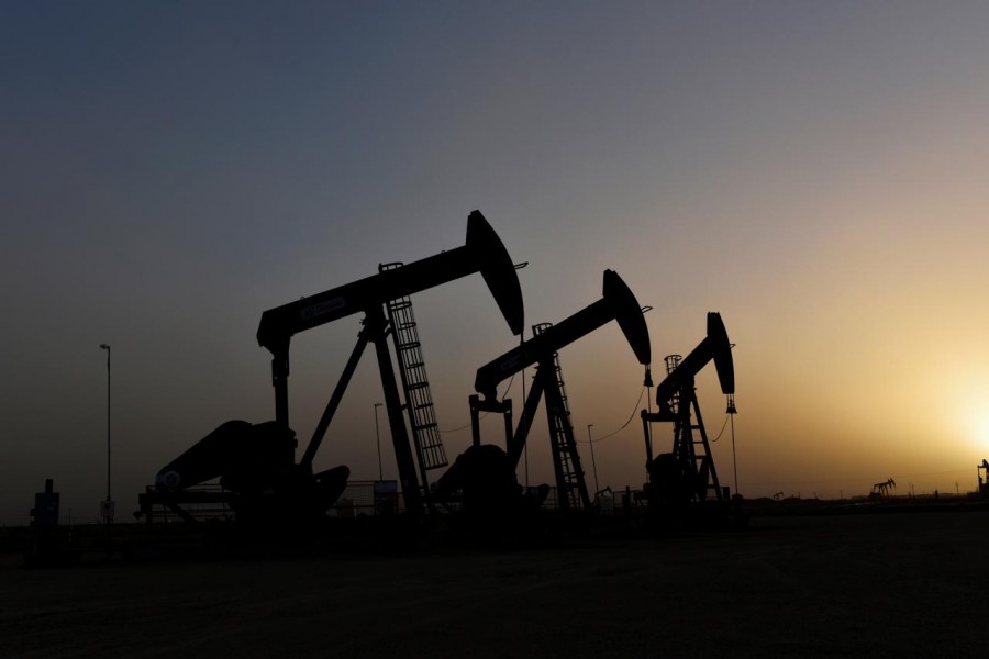 Με πτώση 0,8% έκλεισε το πετρέλαιο – Στα 44,6 δολ. το Brent και τα 41,6 δολ. το WTI