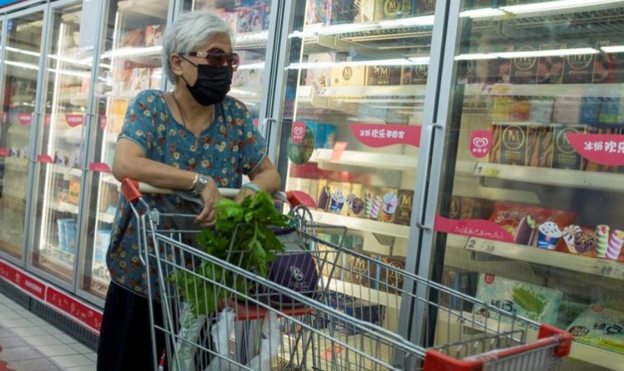 Κίνα: Εντοπίστηκε ζωντανός κορωνοϊός σε κατεψυγμένα τρόφιμα, κίνδυνος μόλυνσης