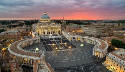 Το Βατικανό επαινεί την απόφαση του Ανωτάτου Δικαστηρίου των ΗΠΑ