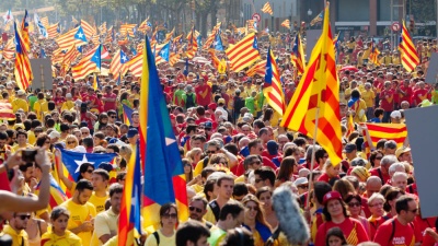 Καταλονία: Εξασφάλισαν την απόλυττη πλειοψηφία οι αυτονομιστές - Μεγάλη ήττα για τον Rajoy
