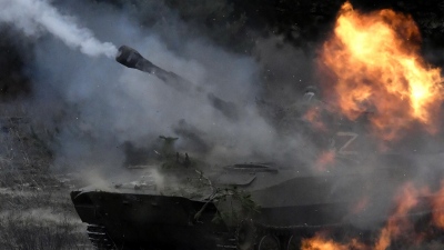 Η άτακτη φυγή των Ουκρανών από την Avdiivka υπό τα πυρά των Ρώσων – Συγκλονιστικές εικόνες