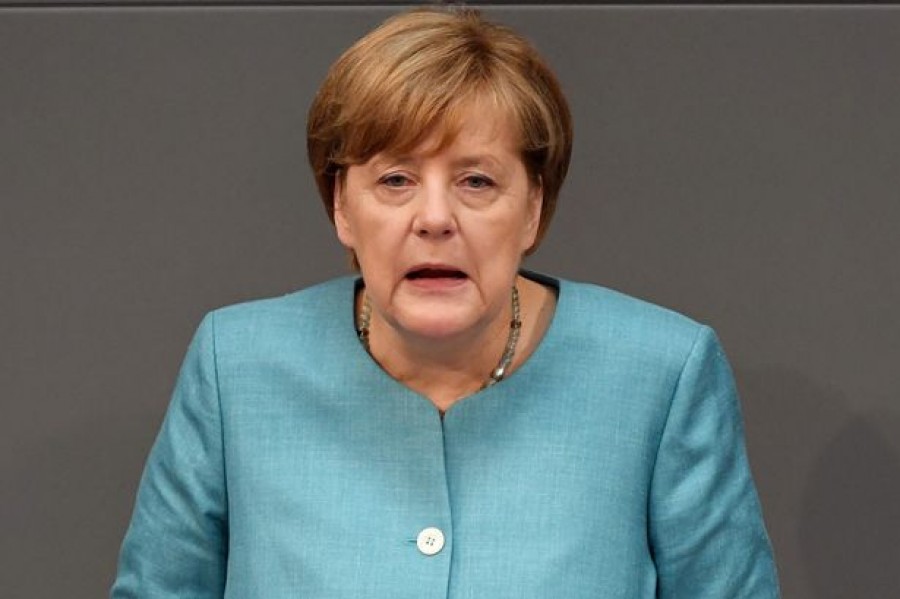 Merkel: Ελλάδα και Τουρκία βρέθηκαν στα πρόθυρα σύρραξης - Έπαινοι στην Άγκυρα για το προσφυγικό, πυρά στην Αθήνα για τη Μόρια