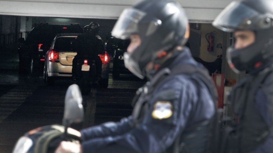 Οκτώ συλλήψεις στην πλατεία Εξαρχείων για διακίνηση και κατοχή ναρκωτικών