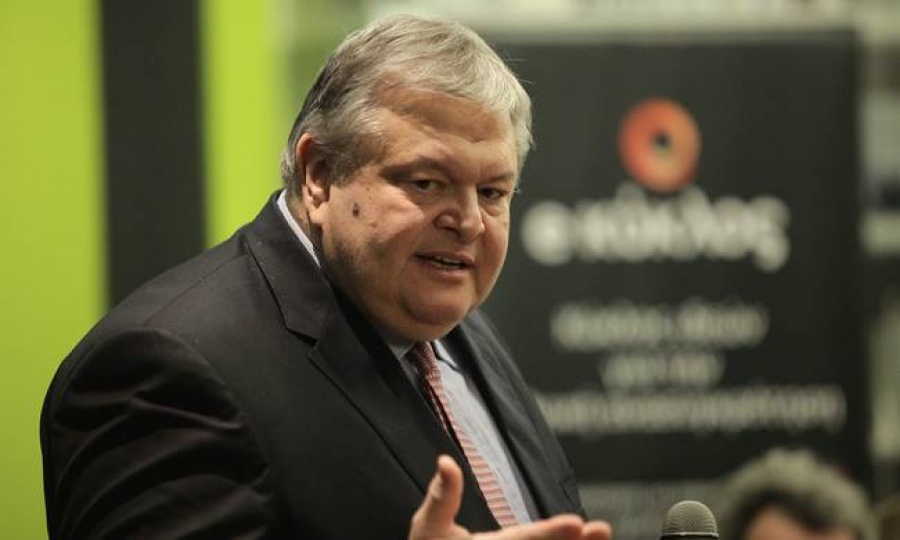 Βενιζέλος για Eurogroup: Έγινε η ελάχιστη δυνατή παρέμβαση  για το χρέος – Αντί για γραβάτα ο Τσίπρας να φορέσει φιόγκο