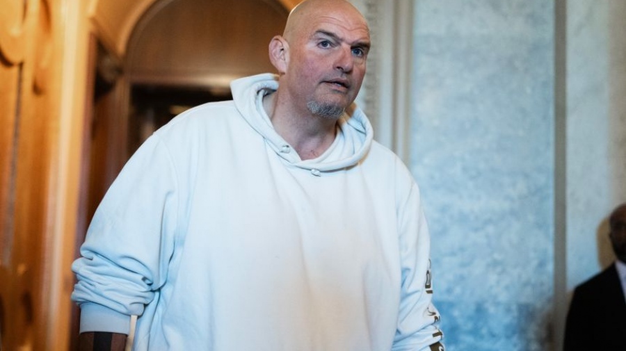 Ρήγμα στους Δημοκρατικούς - Γερουσιαστής αποθεώνει Trump για τα πλήγματα σε Ιράν: Έπραξε το σωστό