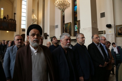 Μήνυμα ισχύος από την Τεχεράνη: Χιλιάδες στους δρόμους για τον Khamenei