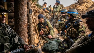 Σοκαριστική αποκάλυψη στην Ουκρανία - Οι επίστρατοι κρατούνται πίσω από συρματοπλέγματα για να μην λιποτακτήσουν