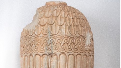 Υπ. Πολιτισμού: Επαναπατρίστηκαν από την Ελβετία δύο μαρμάρινα επιτύμβια αγγεία - Θα εκτεθούν στο Αρχαιολογικό Μουσείο Κεραμεικού