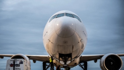 Νέος εφιάλτης σε πτήση Boeing: Ένας νεκρός και 30 τραυματίες από αναταράξεις