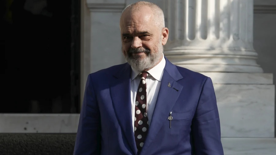 Στο κλειστό γήπεδο Γαλατσίου τελικά η ομιλία του Edi Rama