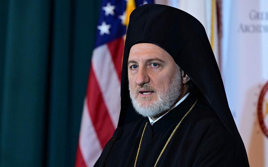Ο Αρχιεπίσκοπος Αμερικής Ελπιδοφόρος αποχαιρέτισε τον  ομογενή Πολ Σαρμπάνη