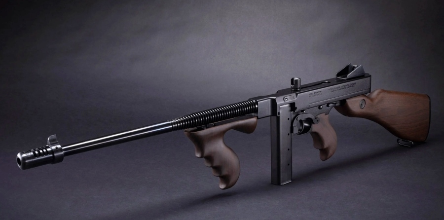 Ένας «διασκεδαστικός γκάνγκστερ», το «εικοσιδυάρι» Thompson 1927A3