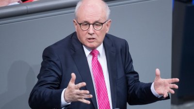 Kauder (CDU): Το SPD θα πρέπει να συμφωνήσει για τον μεγάλο συνασπισμό