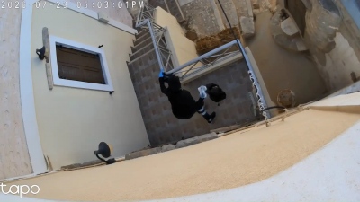 Αποκλειστικό - Η φωτογραφία ντοκουμέντο της επίθεσης του 41χρονου στη διασώστρια του ΕΚΑΒ στη Σύρο