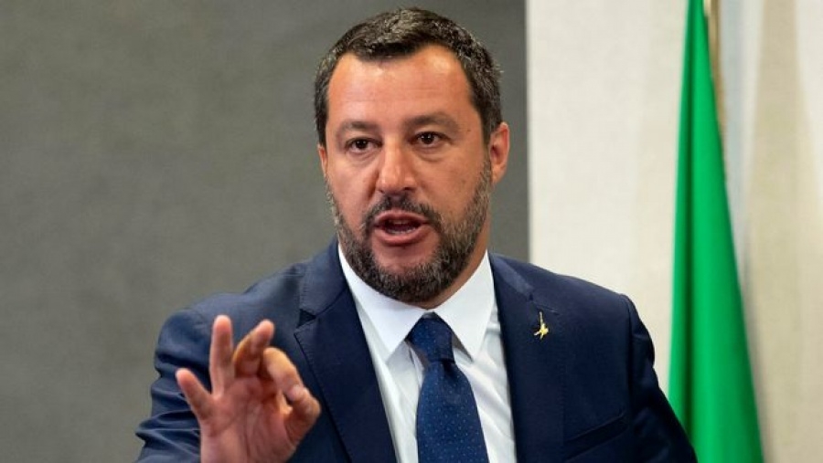 Salvini για εμβόλια - Covid: Κανείς να μην κυνηγήσει τον γιο μου με μία σύριγγα, όχι στον πανικό για τη μετάλλαξη Delta