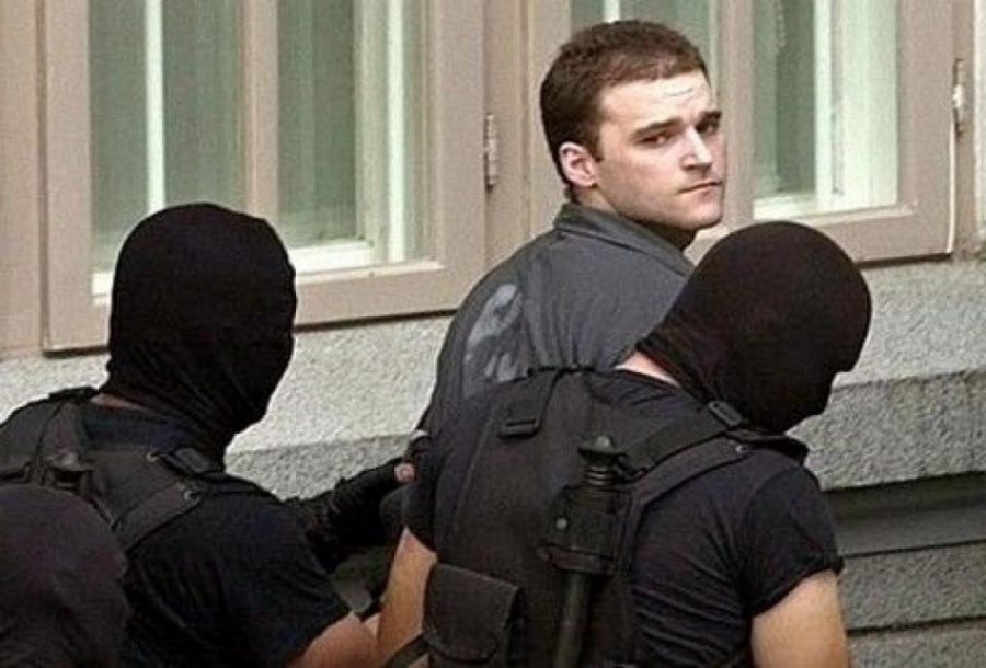 Ξεκίνησε με άδειο εδώλιο η δίκη σε βάρος του Κώστα Πάσσαρη