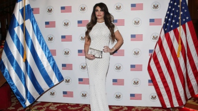 Λαμπερή βραδιά στην Αθήνα: Πλήθος κόσμου για το ντοκιμαντέρ της Melania - Στο επίκεντρο Kimberly Guilfoyle και Αργυρός