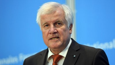 Seehofer (CSU): Οι Φιλελεύθεροι τα παράτησαν – Κρίμα, ήμασταν κοντά σε συμφωνία