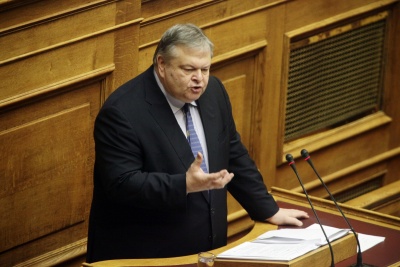 Βενιζέλος: Απολύτως ενδοτική η κυβέρνηση Τσίπρα – Παραδίδει τα πάντα στους δανειστές