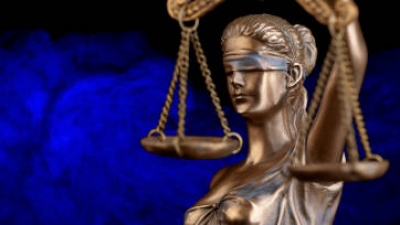 Ένωση Δικαστών, Εισαγγελέων: Η εικόνα αποσύνθεσης που παρουσιάζει μερίδα της τηλεοπτικής δημοσιογραφίας, ξεπερνά κάθε όριο