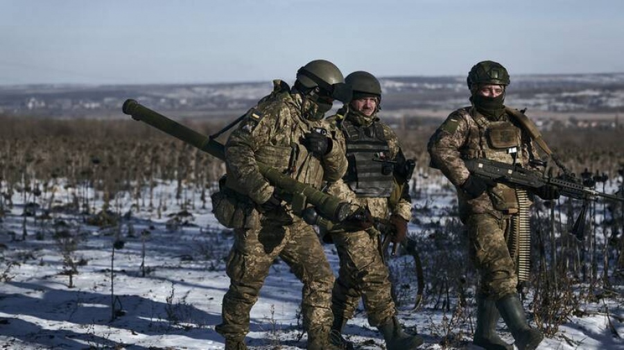 Εσθονός ευρωβουλευτής: Αφού η Ουκρανία θέλει στρατιώτες, η ΕΕ να στείλει πίσω τους 800.000 που ζουν εδώ παράνομα, σαν δειλοί