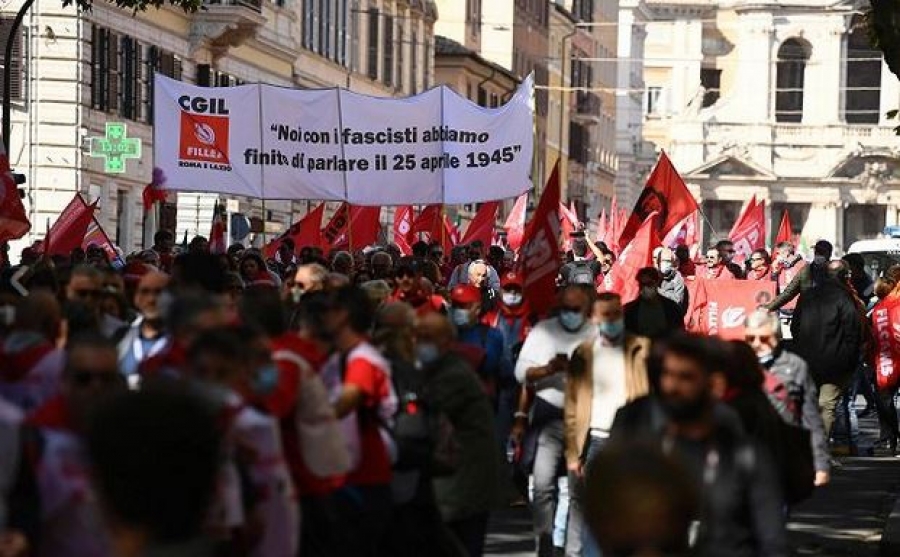 Ιταλία: Πάνω από 200.000 διαδηλωτές στην αντιφασιστική κινητοποίηση στη Ρώμη – Salvini: Ευτυχώς δεν υπάρχουν φασίστες σήμερα