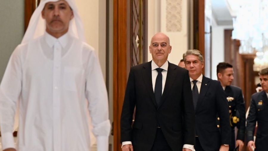 Στο Κατάρ ο Δένδιας - Οι συναντήσεις στη Ντόχα για τις εξελίξεις στη Μέση Ανατολή και τις επιπτώσεις