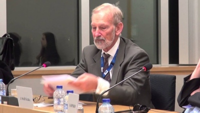 Gilbert Doctorow (ΗΠΑ): Ο Trump έπρεπε να ηρεμήσει τους τρελούς στο Κογκρέσο… για την Ρωσία