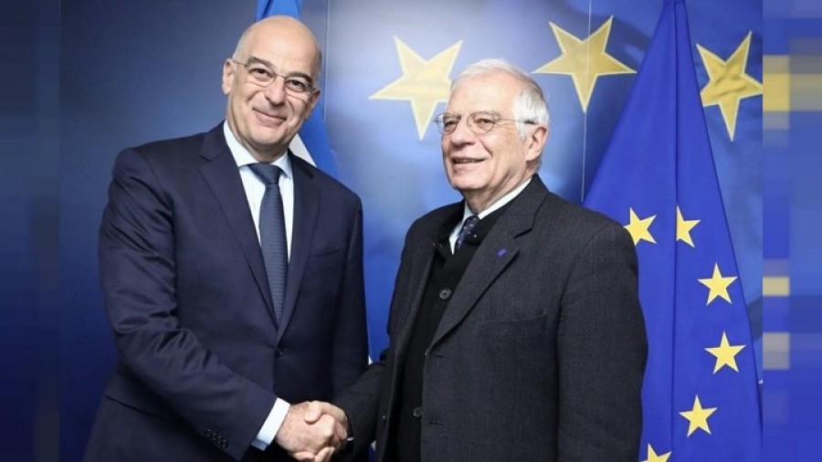 Στον Έβρο Δένδιας και Borrell (ΕΕ) – Επιτόπια ενημέρωση για τις τουρκικές προκλήσεις