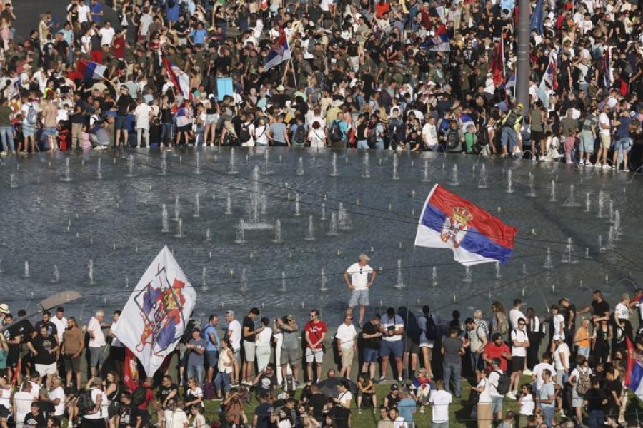 Ρωσία: Ασκούν πρωτοφανή πίεση στη Σερβία – Στήνουν… «έγχρωμη επανάσταση»