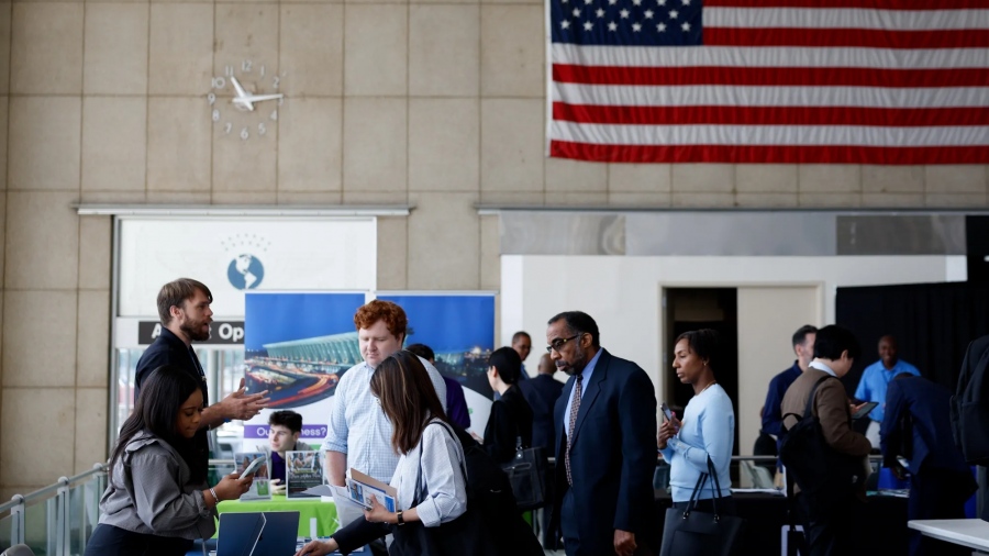 ΗΠΑ - Μείωση κατά 11.000 στις αιτήσεις για επίδομα ανεργίας