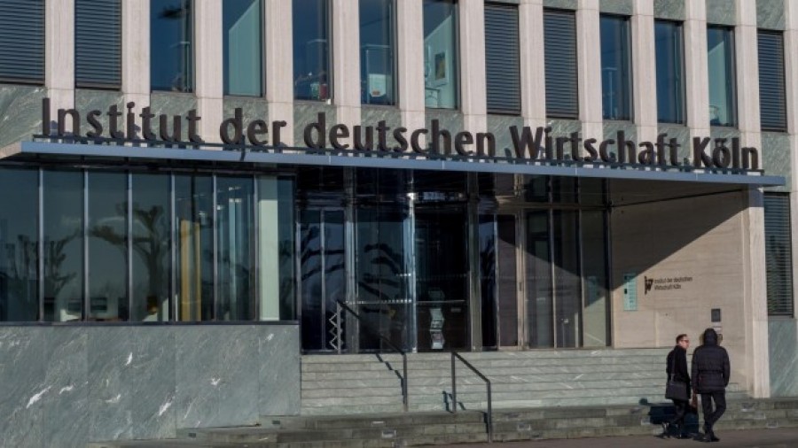 Ινστιτούτο Γερμανικής Οικονομίας: Μεταβατικό το 2021, δύσκολο για τον τουρισμό, την ανάπτυξη, την απασχόληση