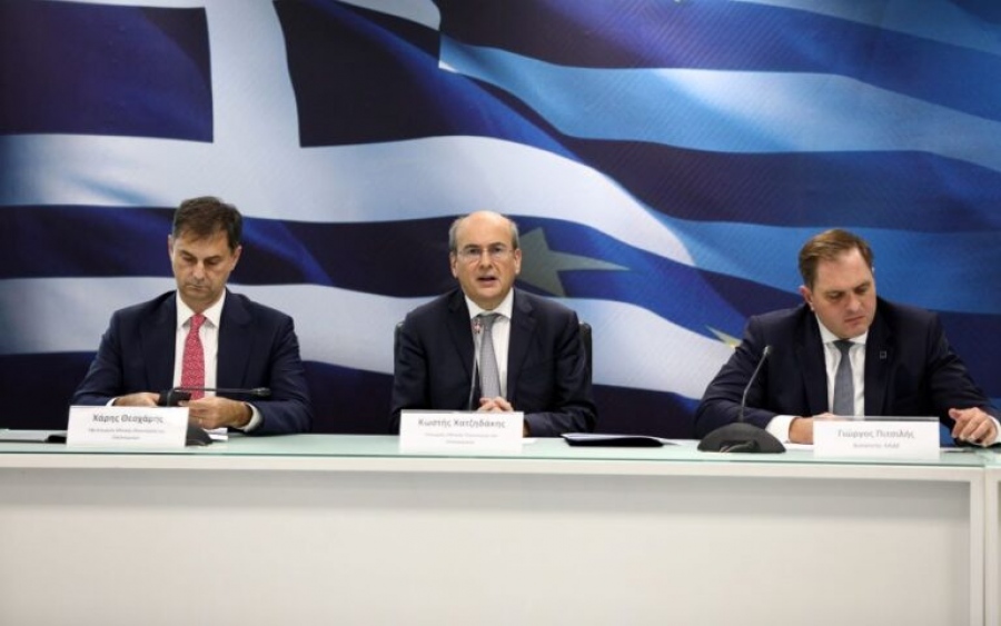 Σε 5 άξονες τα μέτρα για τη φοροδιαφυγή – Τι θα ισχύσει για τους ελεύθερους επαγγελματίες