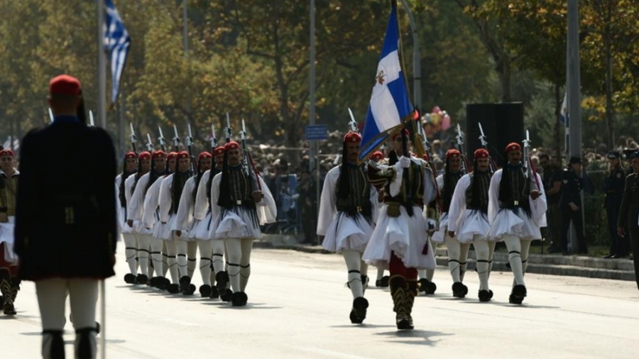 Ανατροπή στη Θεσσαλονίκη - Μόνο στρατιωτική παρέλαση και με διάρκεια 60 λεπτά