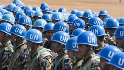 Η Ινδία προσφέρθηκε να εμβολιάσει τους 95.000 κυανόκρανους που διαθέτει ο ΟΗΕ στον κόσμο