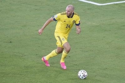 Σουηδία - Ουκρανία 1-1: Με 10 οι γηπεδούχοι μετά από «δολοφονικό» τάκλιν του Ντάνιελσον (video)